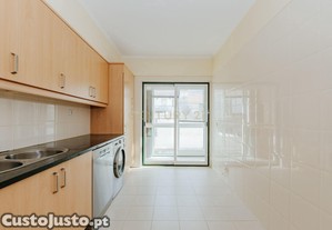 Apartamento T3 com Vista para a Praia em Alcochete