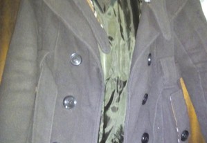 casaco castanho escuro c/carapuço tamanho s