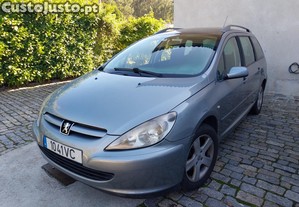 Peugeot 307 7 lugares - 03