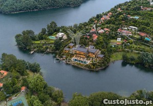 Moradia t6, caniçada, gerês
