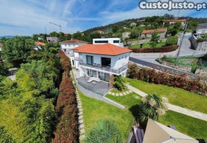 Moradia Individual T4 Com Piscina Em Geraz Do...