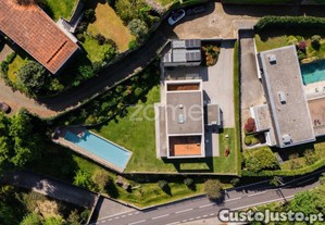 Moradia T4 De Luxo Em Condomínio Fechado,...