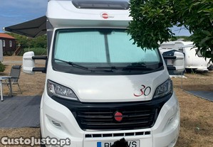 Burstner ixeo 30anos