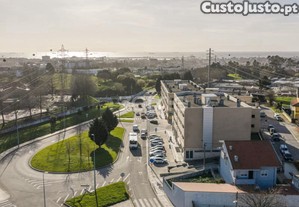 T2 Com Lugar De Garagem E Arrumos Matosinhos