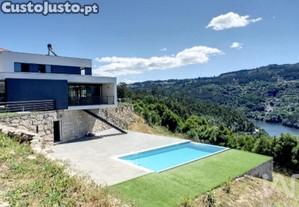 Casa / Villa T4 em Abrago de 226,00 m