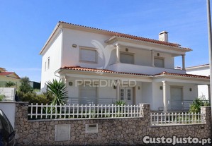 Moradia independente t5 | 600 m² de exclusividade, conforto e privacidade em porto de mós