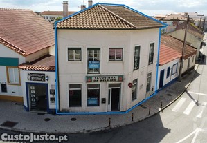 Prdio T1 em Vieira de Leiria de 170,00 m