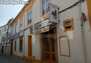 Edifício urbano no centro de portalegre