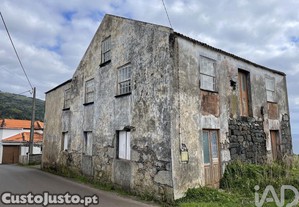 Casa T7 em Ribeira Seca de 179,00 m