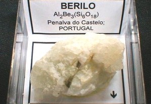 Berilo 2x4,5x4,5cm-cx