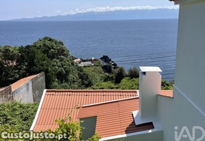 Casa / Villa T3 em Calheta de 135,00 m�