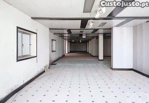 Loja / Estabelecimento Comercial em Nossa Senhora das Misericrdias de 200,00 m