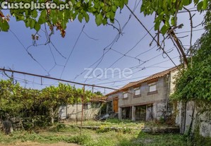 Quinta Com Uma Área Total De 2694M2 Em...