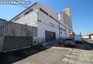 Hangar em Beja (Salvador e Santa Maria da Feira) de 3348,00 m