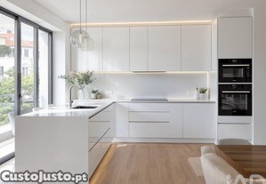 Apartamento T2 em Lordelo Do Ouro E Massarelos de 104,00 m²