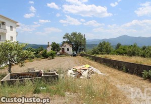 Terreno em Oliveira do Hospital e São Paio de Gramaços de 129,00 m²