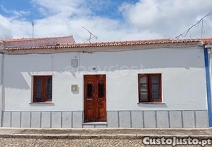 Moradia No Centro De Baleizo Com 4 Quartos,...