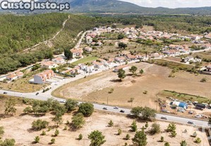 Terreno em Sesimbra (Castelo) de 7500,00 m²