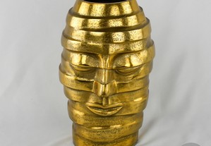 Jarra em metal dourado em forma de rosto