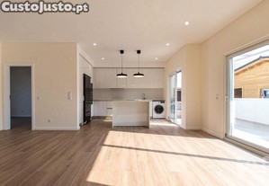 Casa / Villa T4 em Fernão Ferro de 150,00 m²