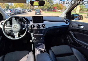 Mercedes-Benz B 180 180 D - 17
