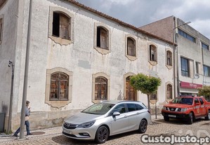 Casa / Villa em Vila Nova de Foz Ca de 1664,00 m