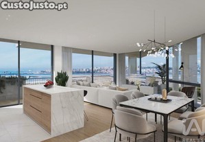 Apartamento T4 em Canidelo de 215,00 m²