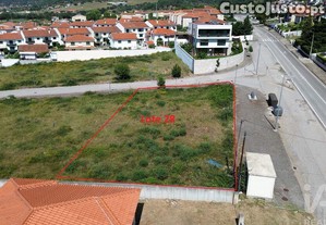 Terreno em Vilar de Nantes de 783,00 m