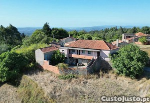 Casa de aldeia T4 em São Miguel, Santa Eufémia e Rabaçal de 140,00 m²