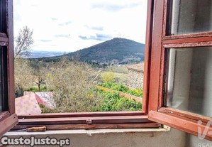 Casa / Villa T4 em Castelo Rodrigo de 50,00 m�