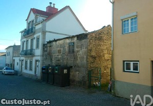 Casa / Villa em Seixo da Beira de 150,00 m�