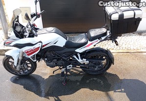 Benelli TRK 251