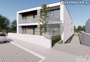 Apartamento T2 em Galegos (Santa Maria) de 100,00 m²