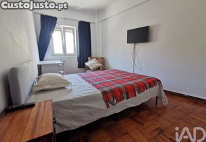 Apartamento T4 em Faro (S� e S�o Pedro) de 140,00 m�