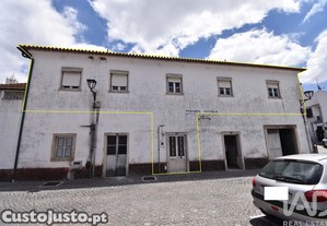 Casa tradicional T3 em São Miguel, Santa Eufémia e Rabaçal de 137,00 m²