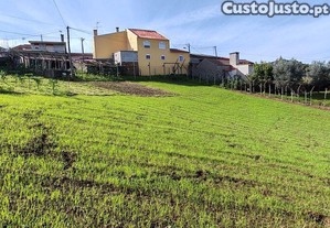 Terreno em Aguda de 1301,00 m²