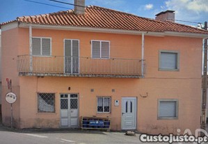 Casa / Villa T5 em Vila de Ala de 206,00 m�