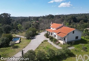 Casa / Villa T3 em Castelo Novo de 664,00 m