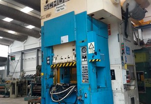 Schuler mechanical press 160 ton.