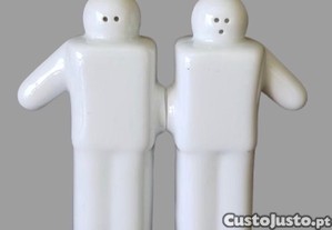 Saleiro e pimenteiro em porcelana branca c/ iman