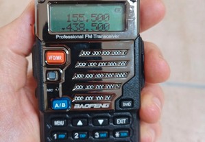 Rádio Transmissor Baofeng UV-5R Novo.