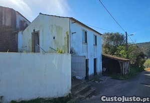 Casa de aldeia T2 em So Miguel, Santa Eufmia e Rabaal de 83,00 m