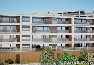 Apartamento T3 em Estreito de Cmara de Lobos de 135,00 m