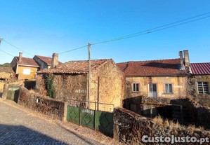 Casa de aldeia em Quadrazais de 117,00 m