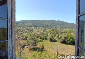 Casa de Campo T3 em Freixieiro de Soutelo de 382,00 m²