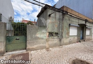 Moradia t3 na baixa da banheira