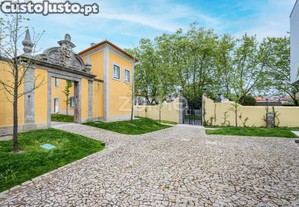 Apartamento T4 Em Condomínio Privado De Luxo,...