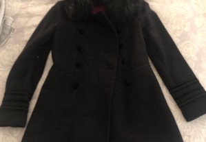 casaco zara preto tamanho s com gola de pêlo