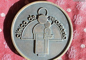 N 8335 Medalha da Clinica de Santo António