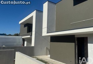 Casa / Villa T3 em Lanheses de 185,00 m²